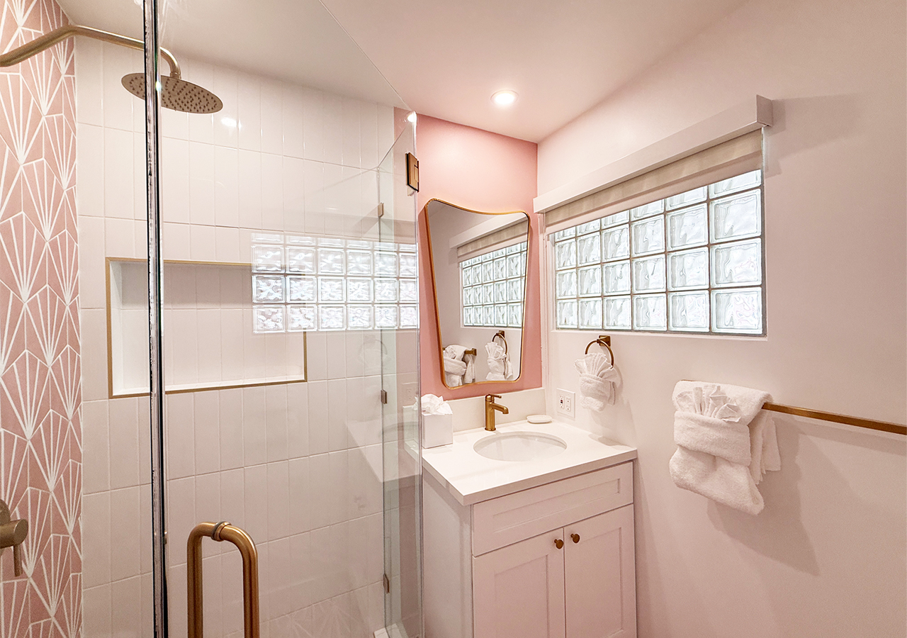 Peppermint Parlor Room Pink Palm Inn